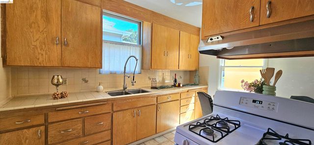 1901 Parker St 3, Berkeley, CA 94704
