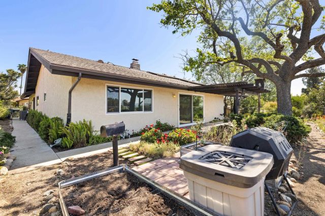 1333 N Ivy Street, Escondido, CA 92026