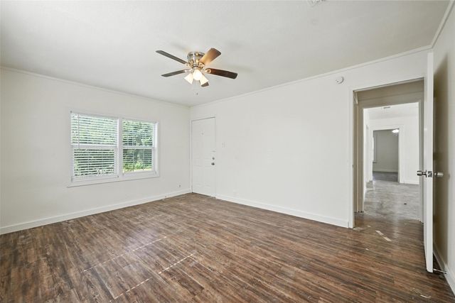 504 E Bonham Street, Tom Bean, TX 75491