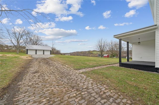 602 Dexter Rd, Upper Tyrone Twp, PA 15683