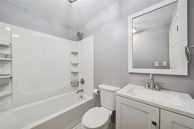 602 Dexter Rd, Upper Tyrone Twp, PA 15683