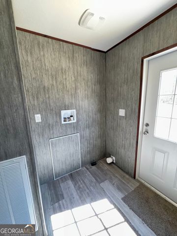 420 Mosley Bridge Road, Claxton, GA 30417