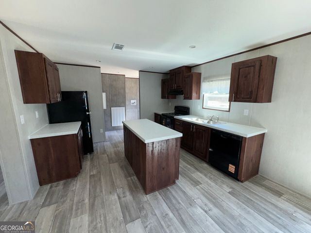 420 Mosley Bridge Road, Claxton, GA 30417