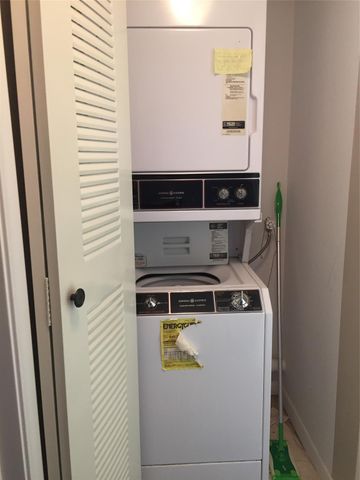 1300 SW 124th Ter P211, Hollywood, FL 33027