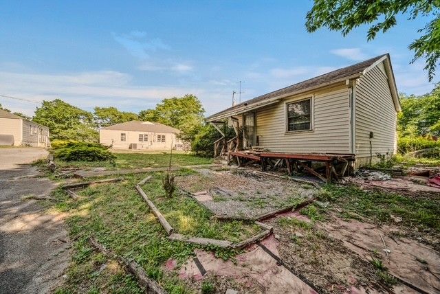 860 Greenwood Ave, Clarksville, TN 37040