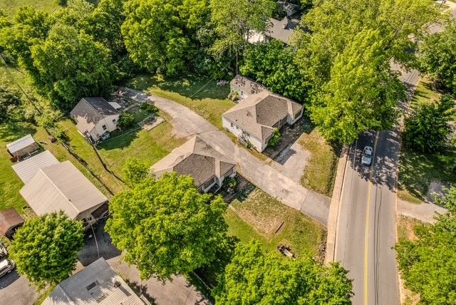 860 Greenwood Ave, Clarksville, TN 37040