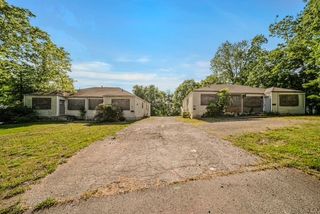 860 Greenwood Ave, Clarksville, TN 37040