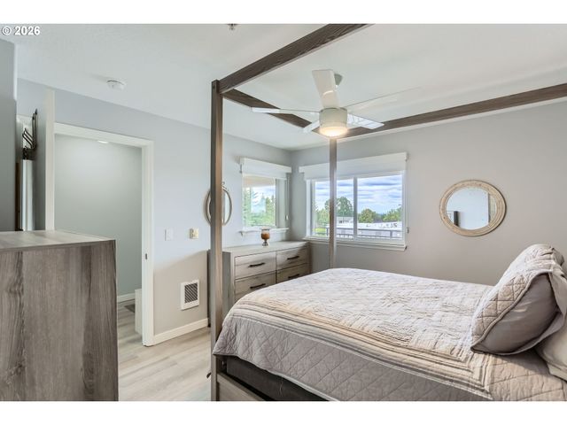 15320 Nw CENTRAL Dr 316, Portland, OR 97229