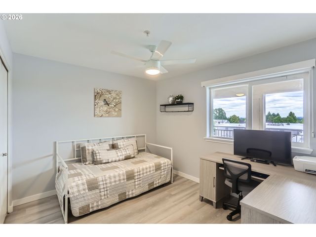 15320 Nw CENTRAL Dr 316, Portland, OR 97229