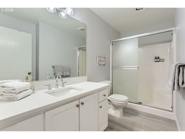 15320 Nw CENTRAL Dr 316, Portland, OR 97229