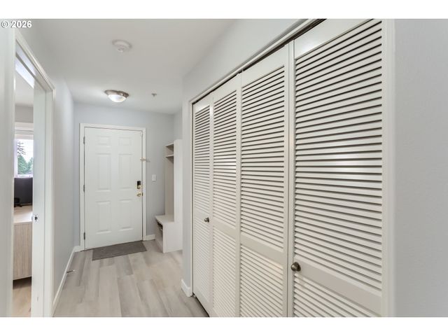 15320 Nw CENTRAL Dr 316, Portland, OR 97229