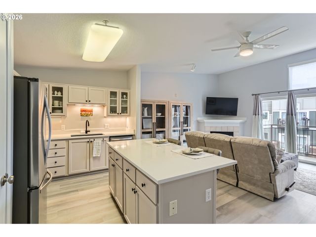 15320 Nw CENTRAL Dr 316, Portland, OR 97229