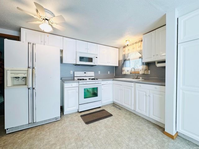 20720 S Lake Drive, Walkerton, IN 46574