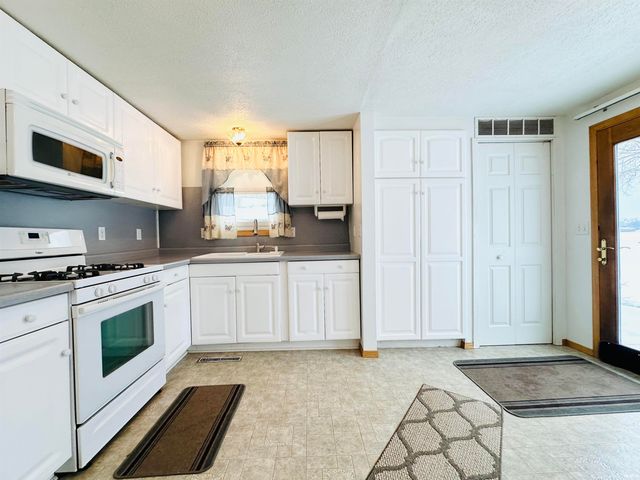 20720 S Lake Drive, Walkerton, IN 46574