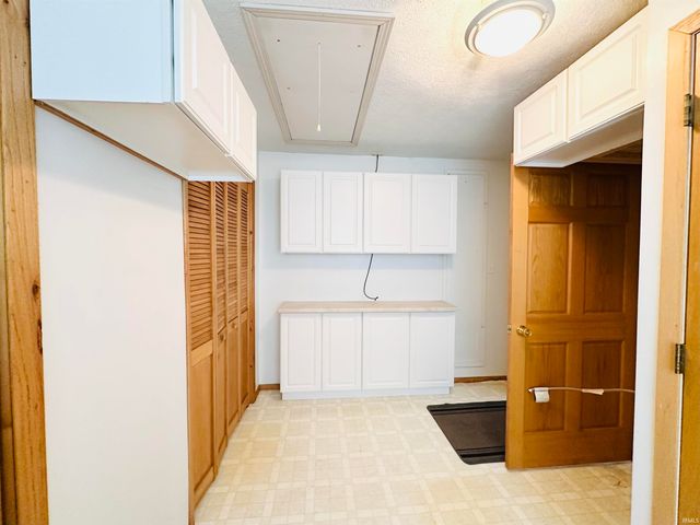 20720 S Lake Drive, Walkerton, IN 46574