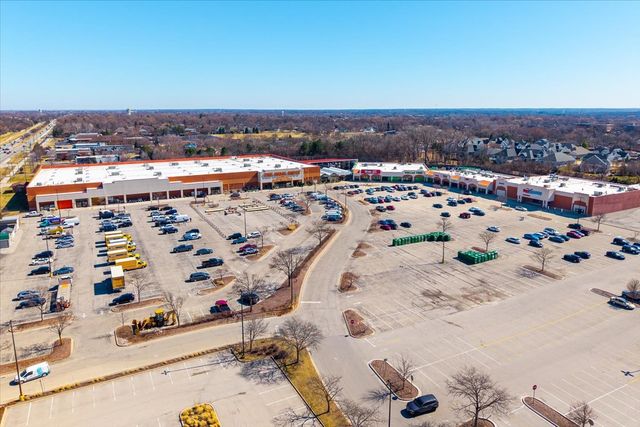 708 W 65th Street 5, Westmont, IL 60559