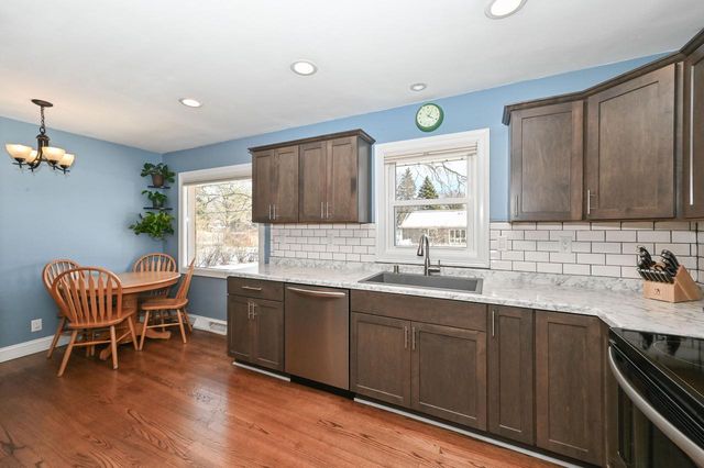 4690 S 114th STREET, Greenfield, WI 53228