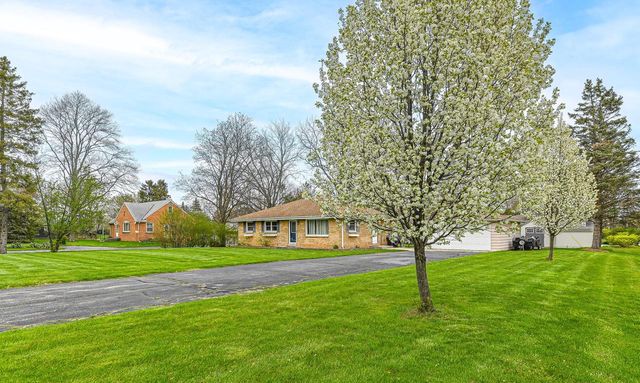 4690 S 114th STREET, Greenfield, WI 53228