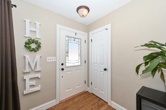 4690 S 114th STREET, Greenfield, WI 53228