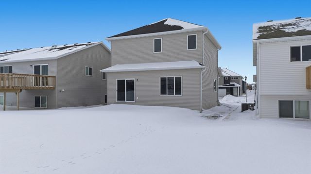 6874 Joseph Street, Horace, ND 58047