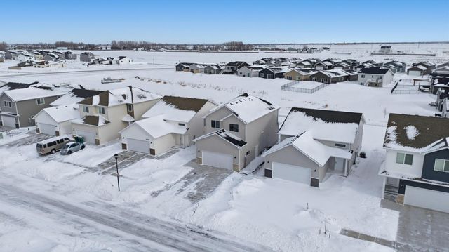 6874 Joseph Street, Horace, ND 58047