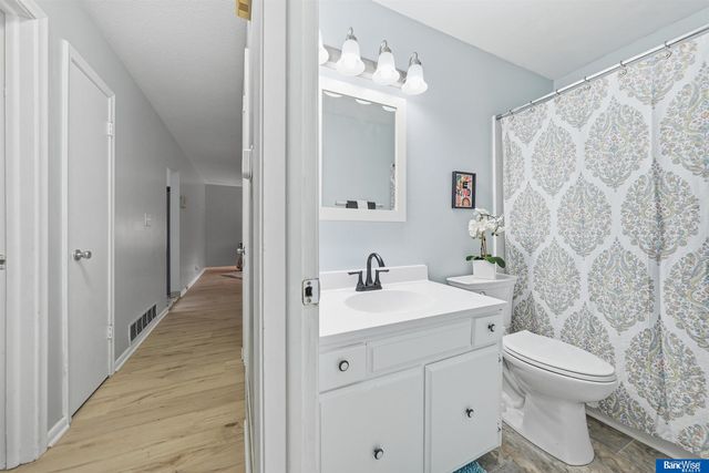 1664 SW 15 Street, Lincoln, NE 68522