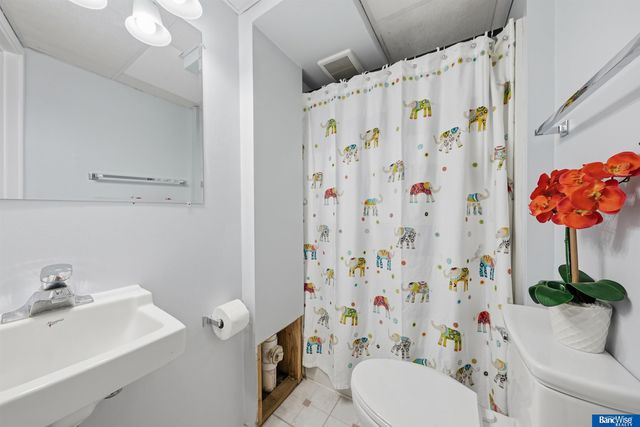 1664 SW 15 Street, Lincoln, NE 68522