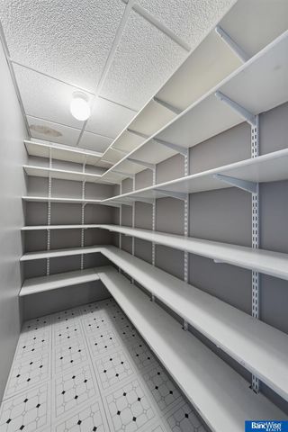 1664 SW 15 Street, Lincoln, NE 68522