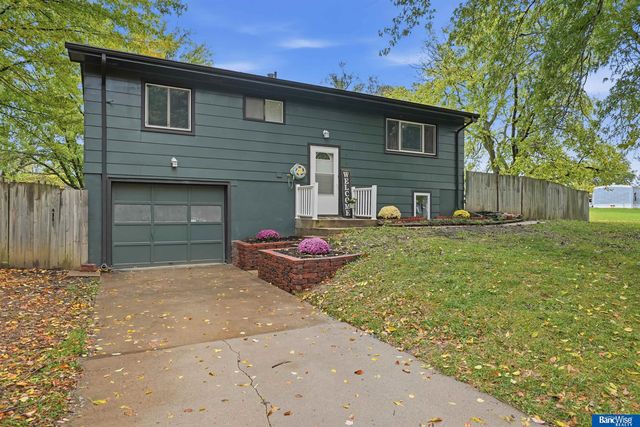 1664 SW 15 Street, Lincoln, NE 68522