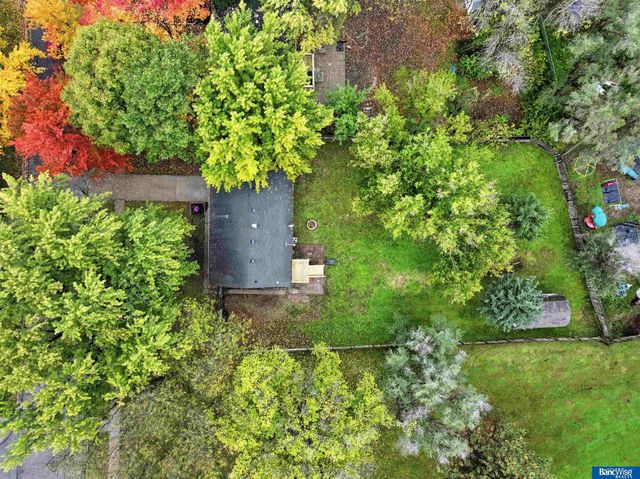 1664 SW 15 Street, Lincoln, NE 68522