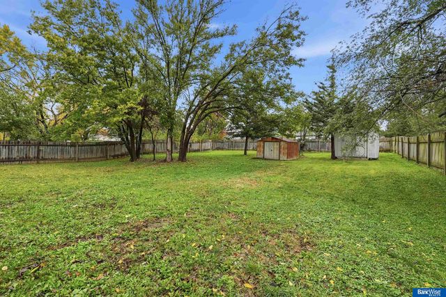 1664 SW 15 Street, Lincoln, NE 68522