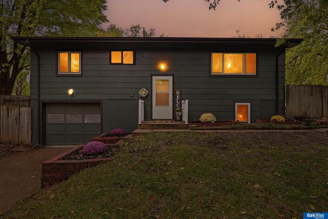 1664 SW 15 Street, Lincoln, NE 68522