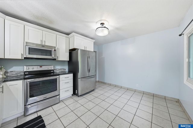 1664 SW 15 Street, Lincoln, NE 68522