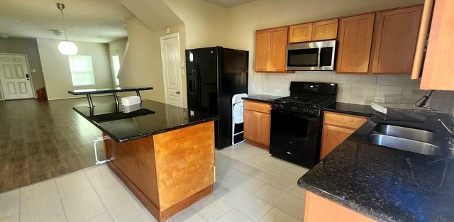 11211 Riata Canyon Drive, Cypress, TX 77433