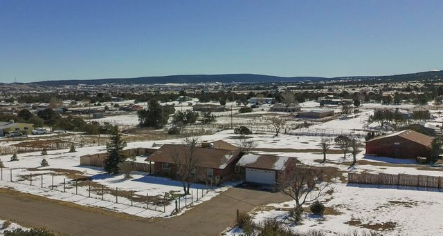 79 McCall Loop, Edgewood, NM 87015