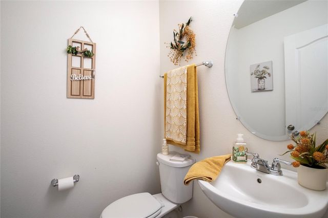 605 SARNER PASS WAY, Winter Haven, FL 33881