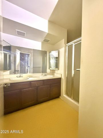 1032 E LAGUNA Drive, Tempe, AZ 85282