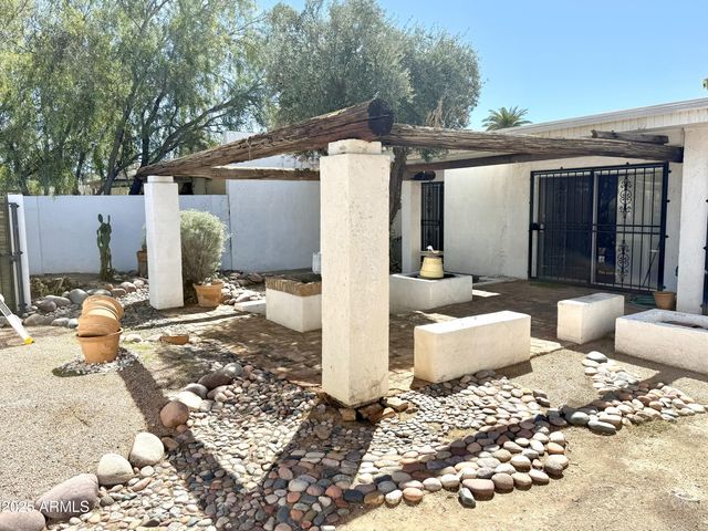 1032 E LAGUNA Drive, Tempe, AZ 85282