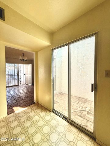 1032 E LAGUNA Drive, Tempe, AZ 85282