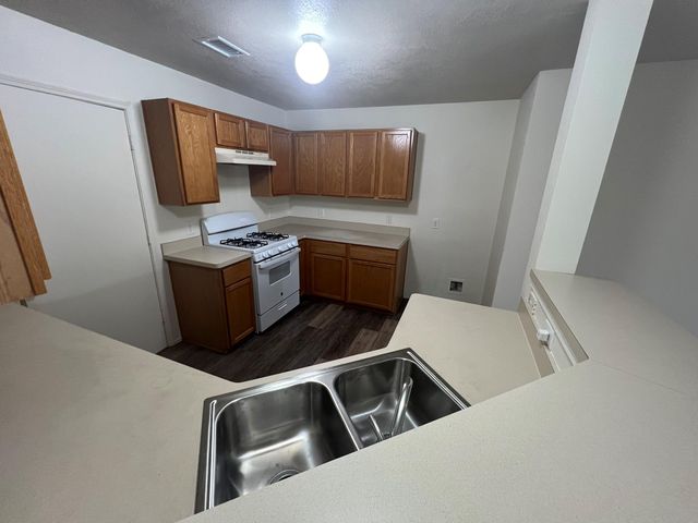 19530 Sandy Woods Drive, Tomball, TX 77375