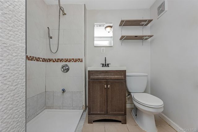 14670 Farmers Boulevard, Springfield Gardens, NY 11434