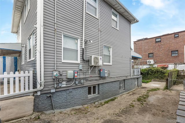 14670 Farmers Boulevard, Springfield Gardens, NY 11434