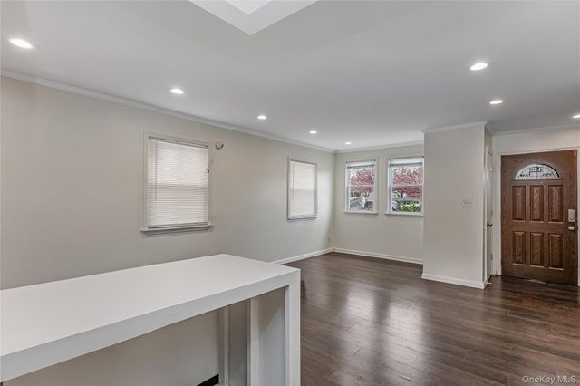 14670 Farmers Boulevard, Springfield Gardens, NY 11434