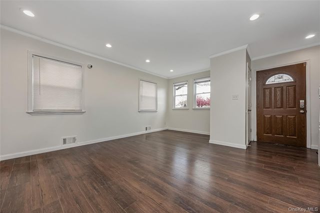 14670 Farmers Boulevard, Springfield Gardens, NY 11434