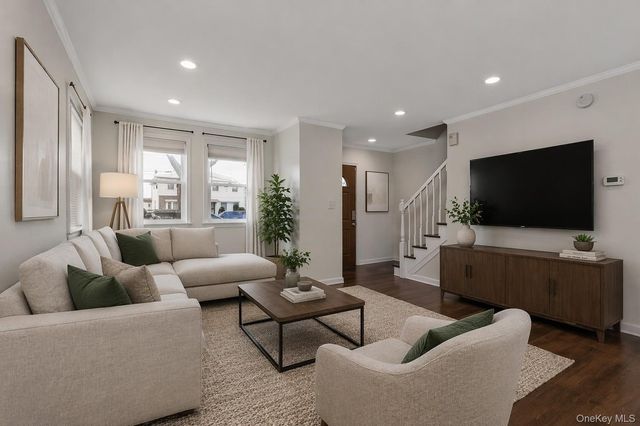 14670 Farmers Boulevard, Springfield Gardens, NY 11434