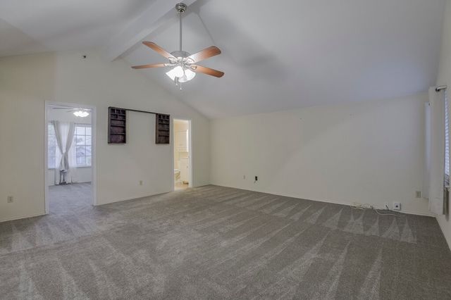 211 Faircrest Drive, Arlington, TX 76018