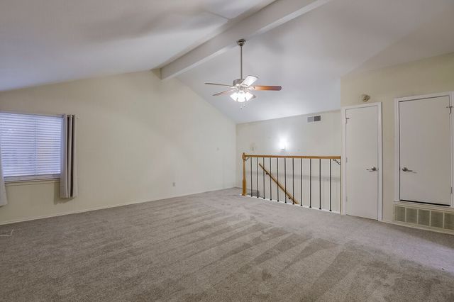 211 Faircrest Drive, Arlington, TX 76018