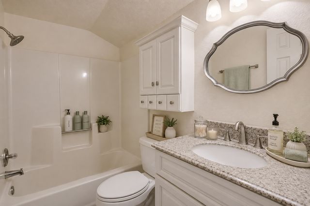 211 Faircrest Drive, Arlington, TX 76018