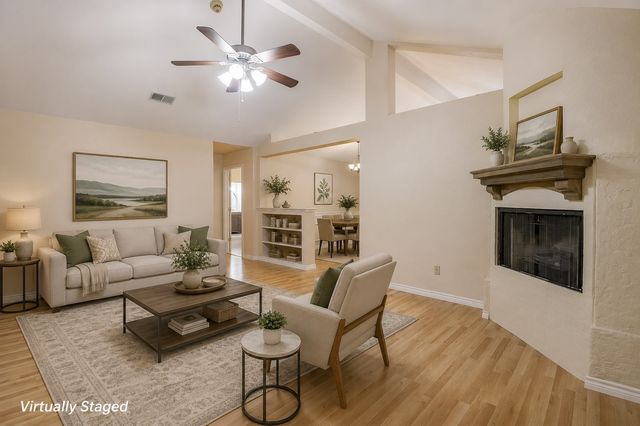 211 Faircrest Drive, Arlington, TX 76018