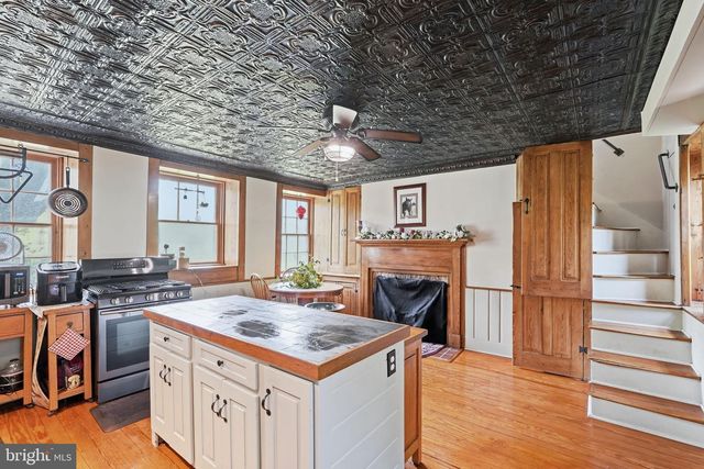 38863 RIDGE CT, Hamilton, VA 20158